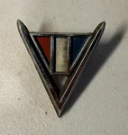 Emblem Gm 1964 Chevelle Impala Malibu Camino Belair Biscayne V8 3840317-1. Fixed Price $7.99.
