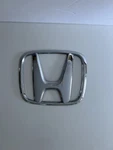 75701-SYY-0030 Logo Emblem/badge Honda. Fixed Price $7.99.