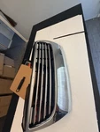 2006 To 2010 Volkswagen Passat Front Upper Grille Oem Y9647 Dg. Fixed Price $200.00.