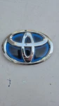 Toyota Camry, Hoghlander, Prius Front Emblema 75310-33010. Fixed Price $30.00.