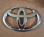 2009-2015 Toyota Venza Genuine Oem Hood Emblem Chrome 75331-0T010. Fixed Price $15.00.