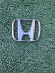 Oem 75700-S9VA010 Logo Grille Emblem Badge For 2003-2005 Honda Pilot Used. Fixed Price $10.00.