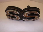 1970 Chevelle Ss Grill Emblem Gm Oem #3968564 - Nice!. Fixed Price $49.95.