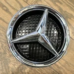 2018 2019 Mercedes-benz Gla 250 Illuminated Star Emblem Logo A1668177500. Fixed Price $127.20.
