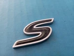 Chrysler 11-14 200 13-16 Town & Country Black Trunk Liftgate Emblem 300 Used. Fixed Price $24.95.