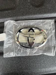 Toyota Oem Emblem 75431-26020. Fixed Price $25.00.