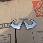 Oem 08 09 Infiniti QX56 Grille Emblem Chrome Logo 62890-ZQ10A Read Ad!. Fixed Price $20.00.
