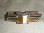 Vintage Chevrolet Metal Bowtie Grille ? Emblem Logo Chevy Ornament 371166. Fixed Price $57.00.