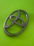05 Toyota Tacoma Front Grille Chrome Emblem 75311 04060. Fixed Price $45.00.