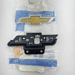 2024-2025 Chevrolet Equinox Front Emblem Gold Oem. Fixed Price $55.00.