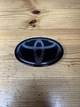 Oem 2019-22 Toyota C-hr Camry Highlander Front Grille Emblem 90975-02160. Fixed Price $56.00.