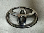 2008-20 Toyota Sequoia Rear Lift Gate Emblem Oem 90975-02064. Fixed Price $10.00.