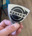 Volvo 664493 Emblem Frontmaske P1800S P1800E. Fixed Price $119.00.