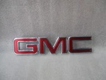 2016-18 Gmc Sierra Yukon Emblem Front Grille Logo 84674420 Oem Rare. Fixed Price $59.00.