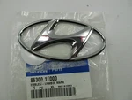 New Oem Rear Trunk *h* Emblem For 09-11 Hyundai Accent 4DR Sedan 863001E000. Fixed Price $18.99.