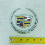 2PC 13-18 Cadillac Ats Rear Trunk Lid Wreath & Crest Logo Emblem Badge 22800974. Fixed Price $21.49.