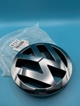 Oem 2004 - 2007 Vw Volkswagen Touareg Front Grille Emblem Badge 7L6853601AULM. Fixed Price $69.99.